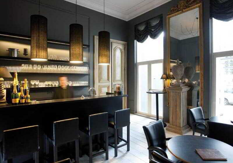 ホテル Gravensteen