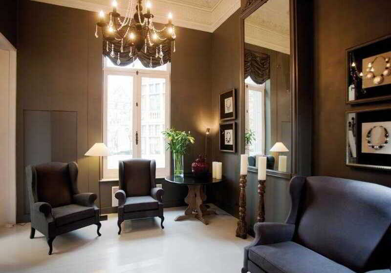 ホテル Gravensteen