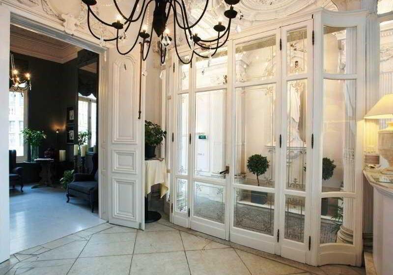 ホテル Gravensteen