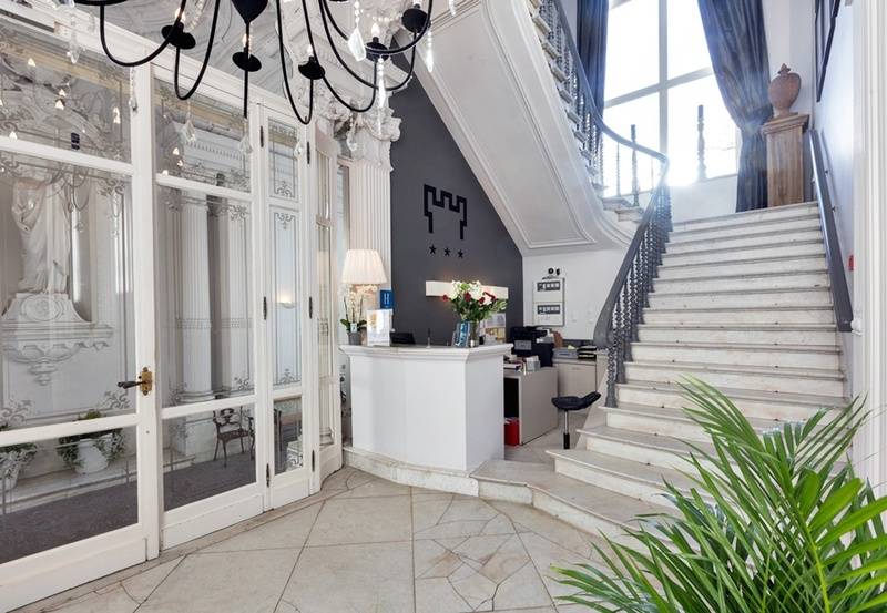 ホテル Gravensteen