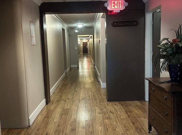 ホテル Harbourside Inn