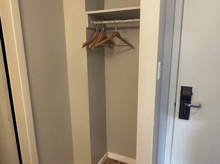 ホテル Harbourside Inn