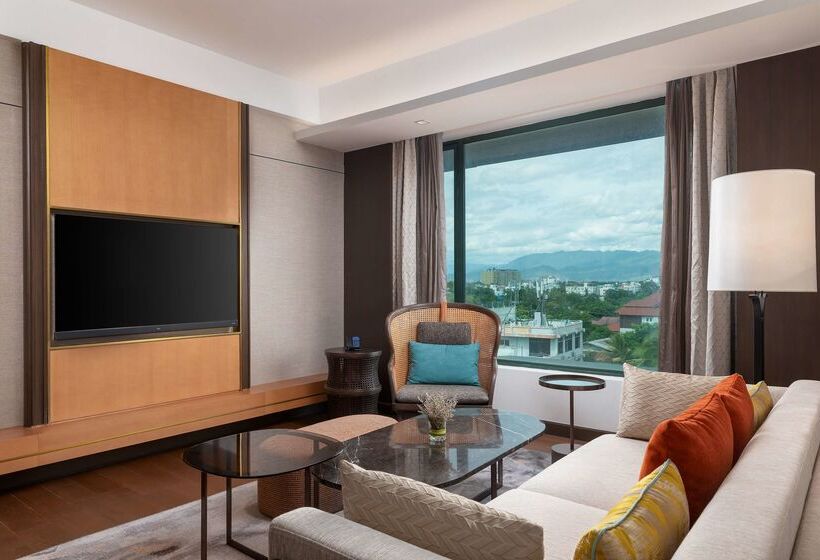 هتل Hilton Mandalay