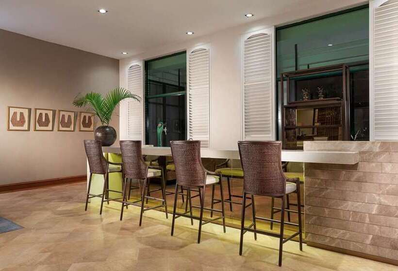 هتل Hilton Mandalay