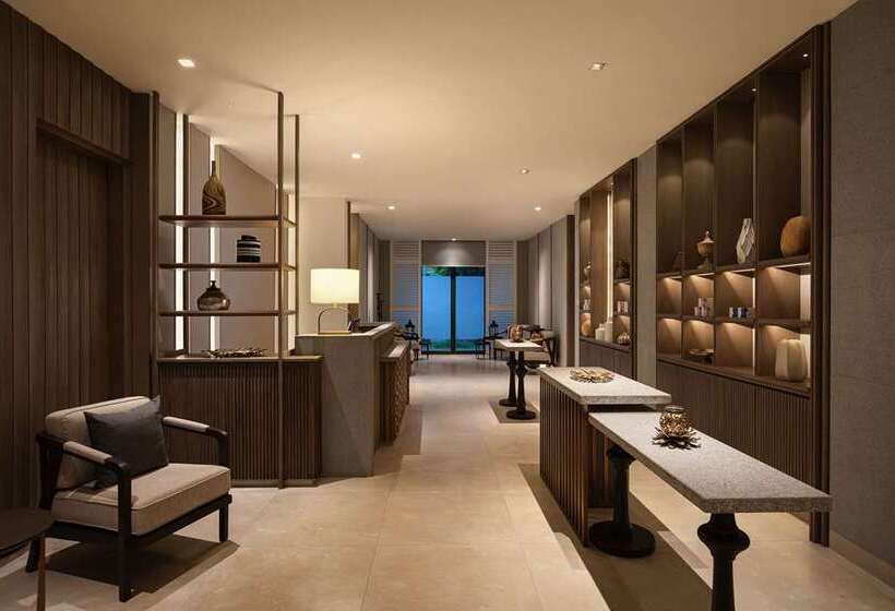 هتل Hilton Mandalay