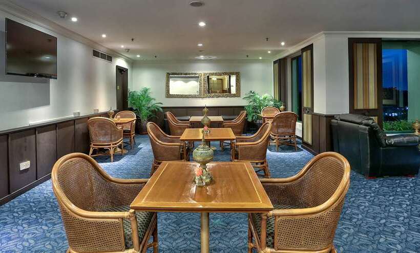 هتل Hilton Mandalay