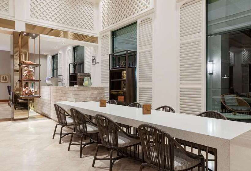 هتل Hilton Mandalay