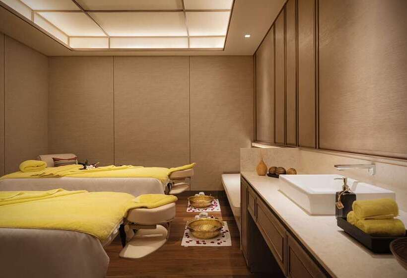 هتل Hilton Mandalay