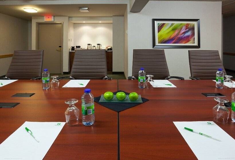 Holiday Inn Burlington Hotel & Conference Centre, An Ihg