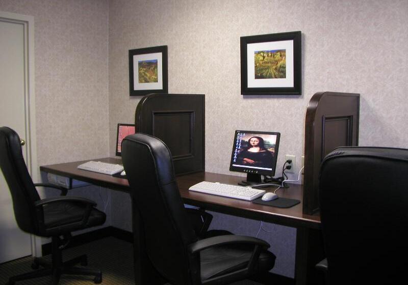 Holiday Inn Burlington Hotel & Conference Centre, An Ihg