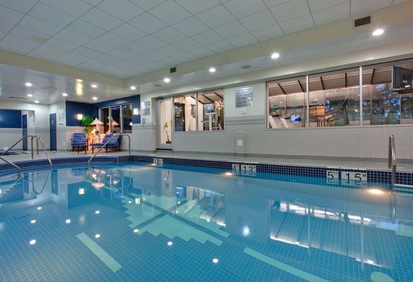 בית מלון כפרי Holiday Inn Calgary Airport, An Ihg