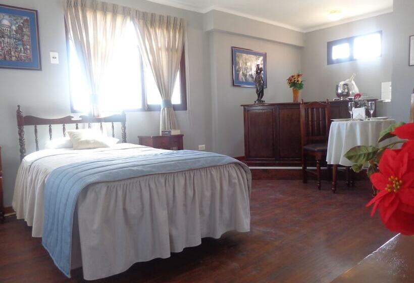 Hotel Hostal Colonial