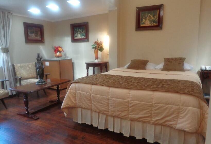 هتل Hostal Colonial