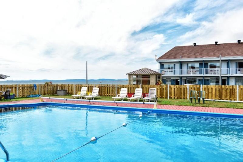 ホテル Riôtel Carleton Sur Mer