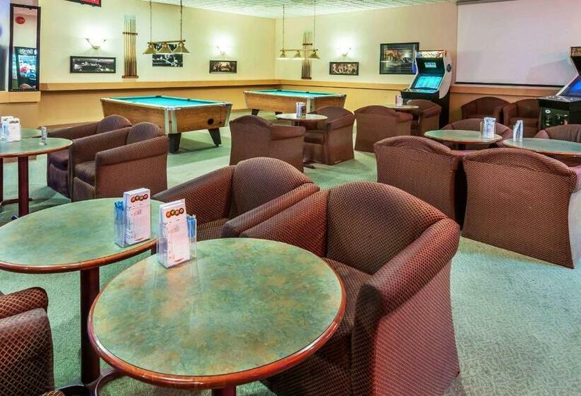 فندق Bedfort Inn & Suites