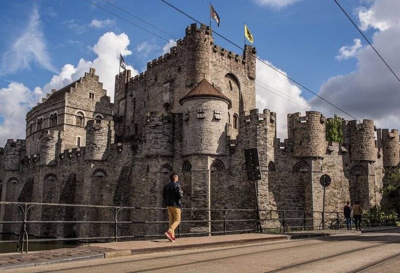 Отель Ibis Gent Centrum Opera