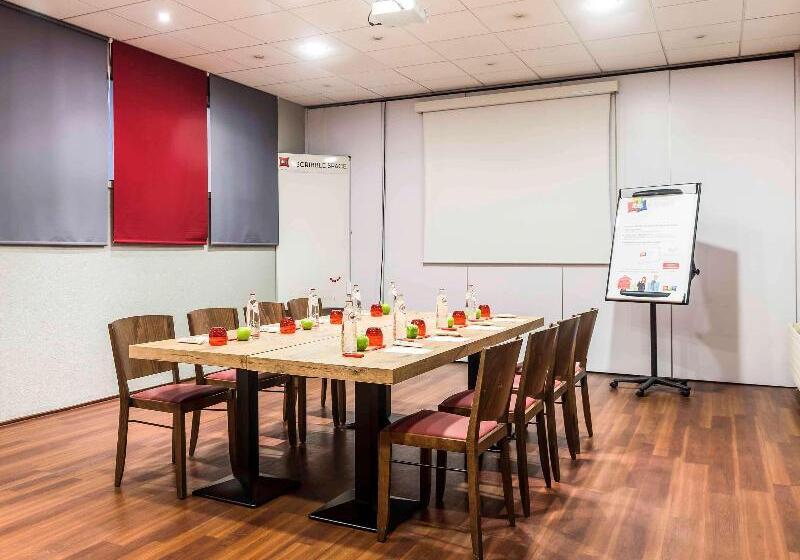 Отель Ibis Gent Centrum Opera