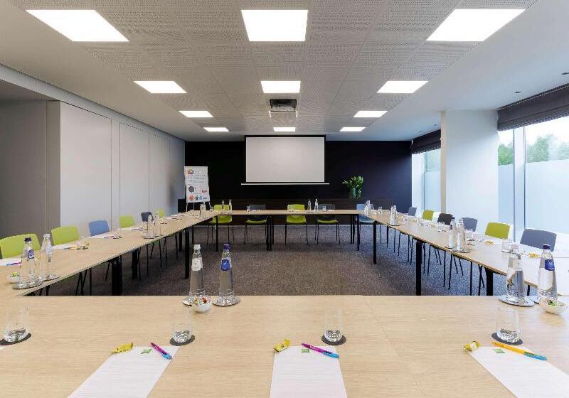 فندق Ibis Styles Kortrijk Expo