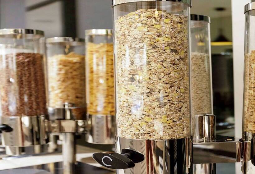 فندق Ibis Styles Kortrijk Expo