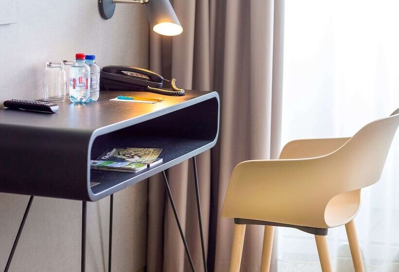 فندق Ibis Styles Kortrijk Expo