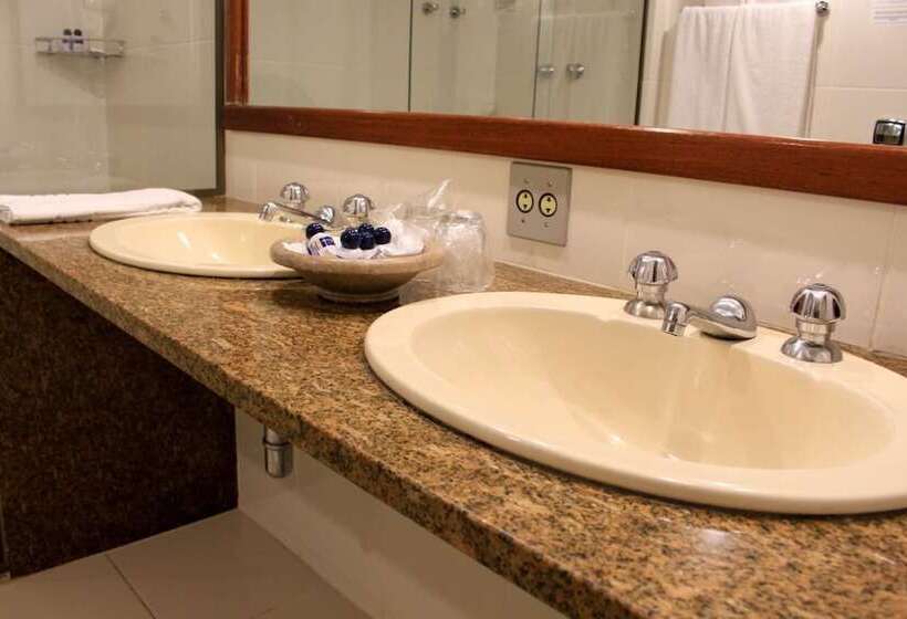 בית מלון כפרי Luxor