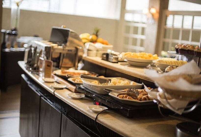 호텔 Mabu Curitiba Business