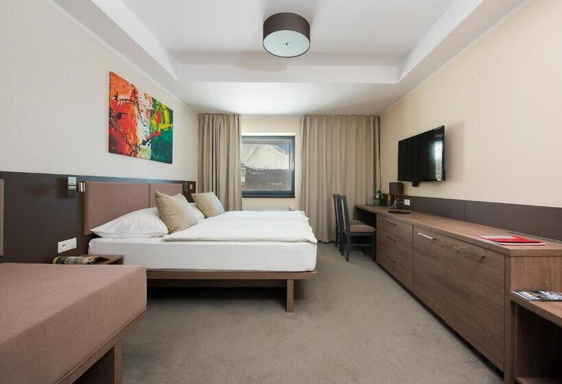 בית מלון כפרי Panorama Resort