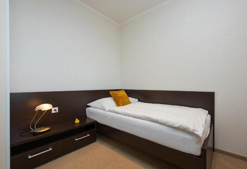 בית מלון כפרי Panorama Resort