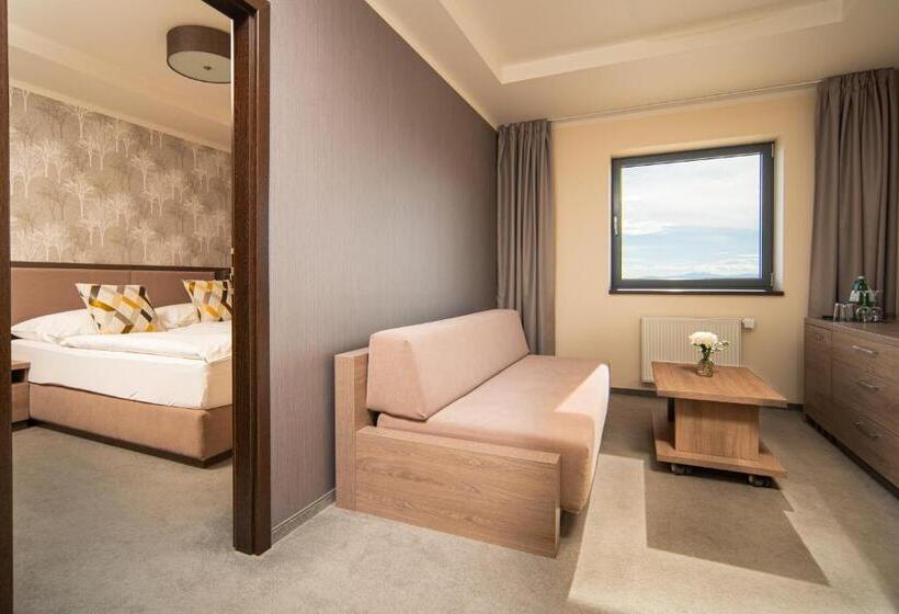 בית מלון כפרי Panorama Resort