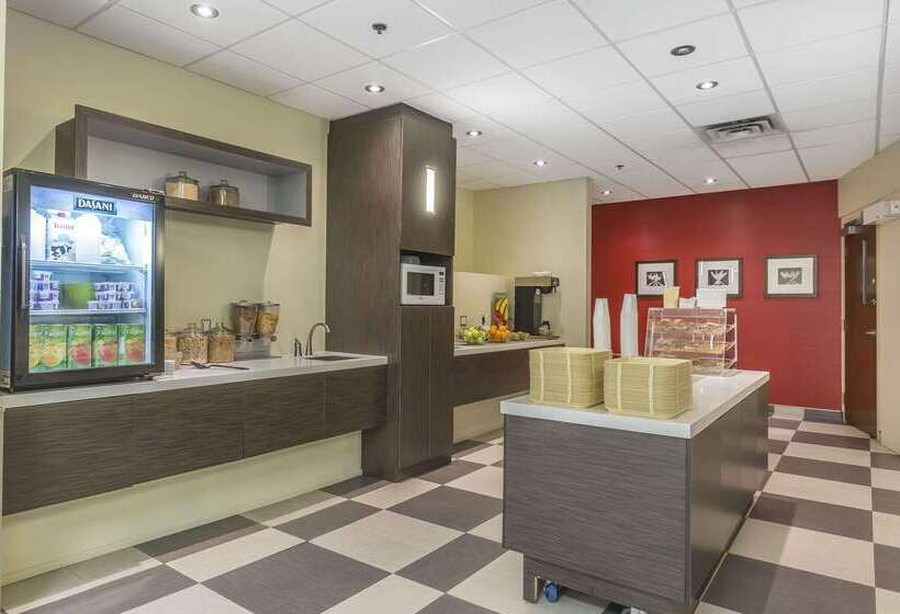 Quality Hotel & Conference Centre