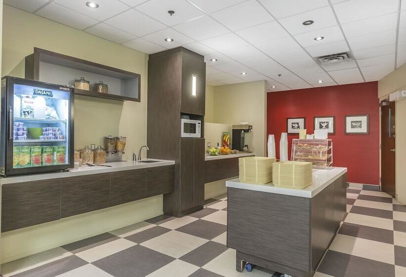 Quality Hotel & Conference Centre