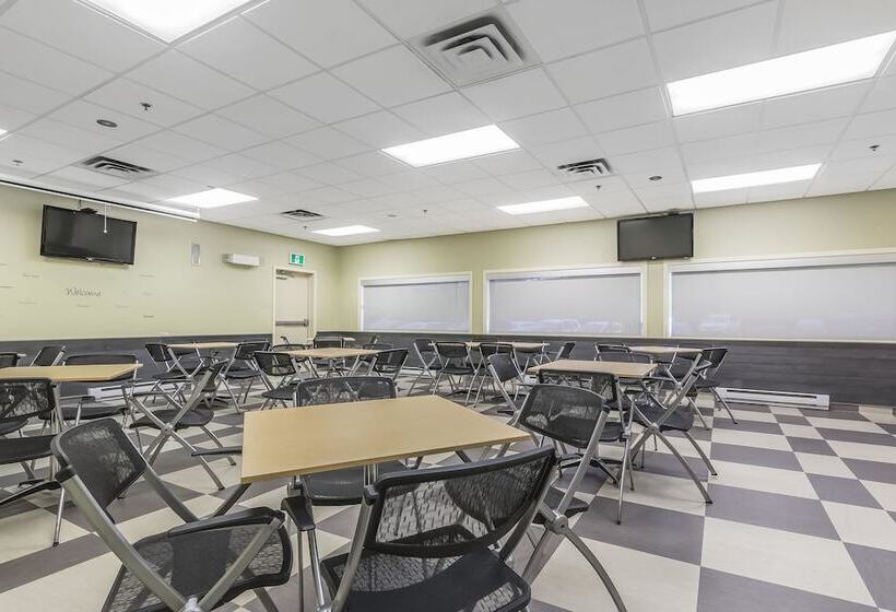 Quality Hotel & Conference Centre