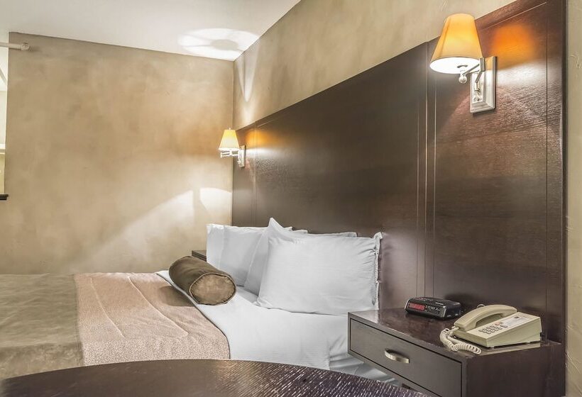 Quality Hotel & Conference Centre