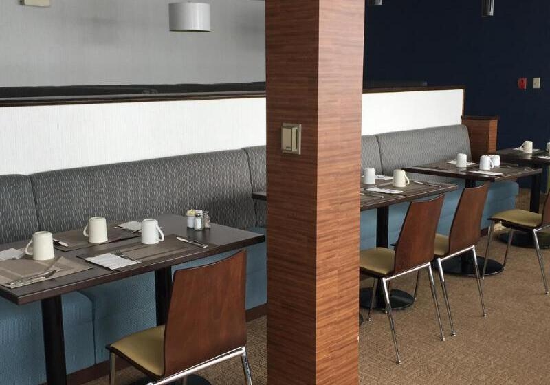 Quality Hotel & Suites