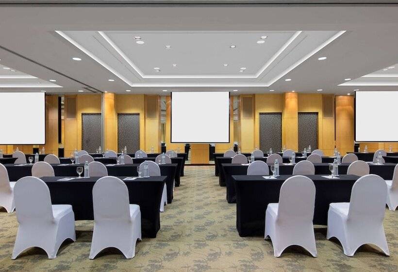 Radisson Hotel Brunei Darussalam