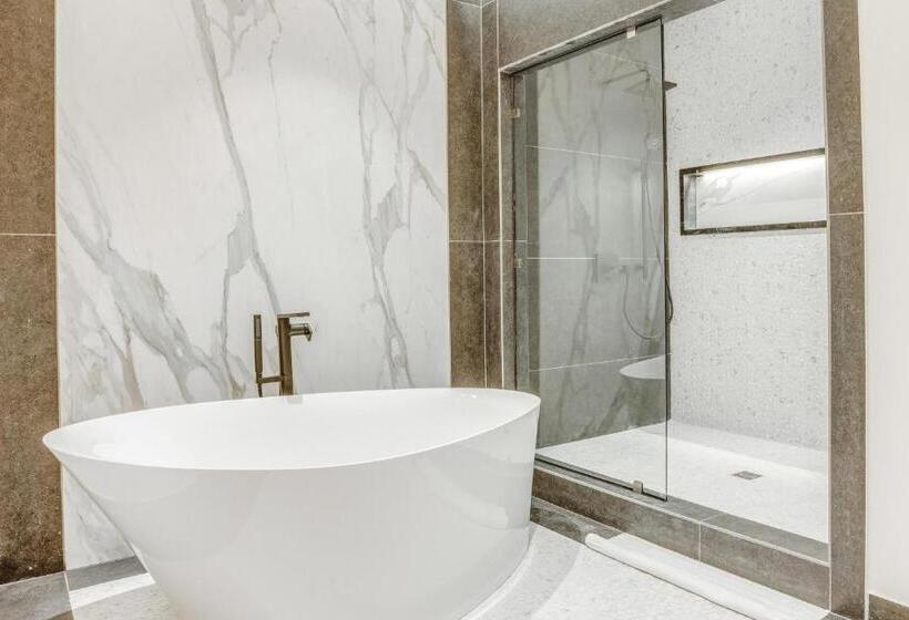 Fort George Hotel And Spa