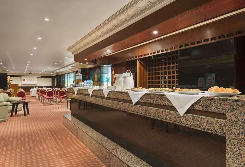 هتل Ramada By Wyndham Bahrain