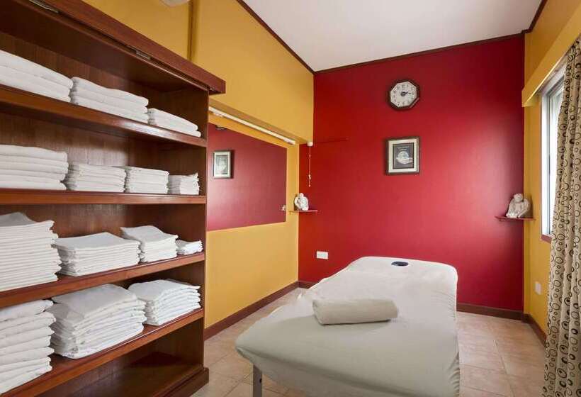 هتل Ramada By Wyndham Bahrain