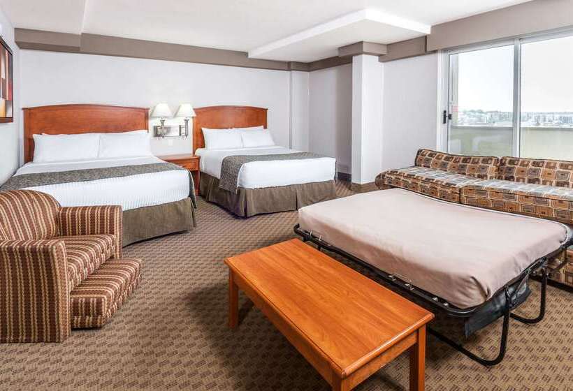 בית מלון כפרי Ramada By Wyndham Edmonton South