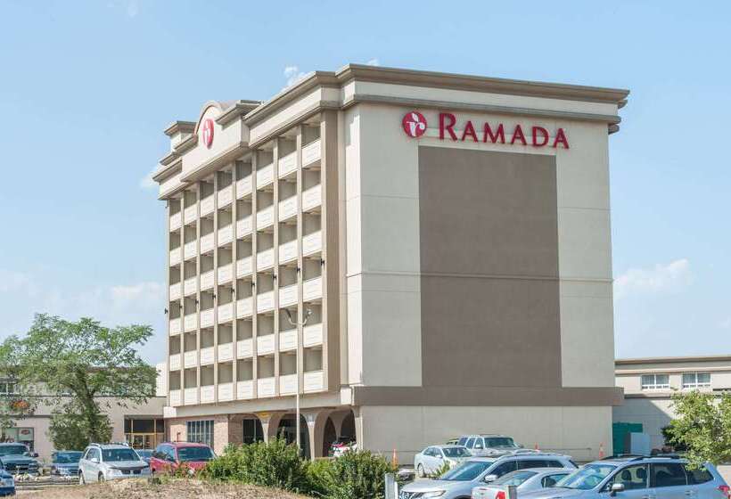 בית מלון כפרי Ramada By Wyndham Edmonton South