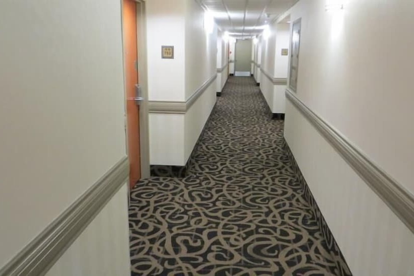 فندق Ramada By Wyndham Edmonton South