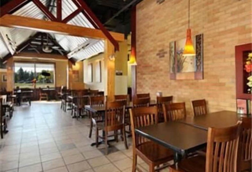 فندق Ramada By Wyndham Edmonton South