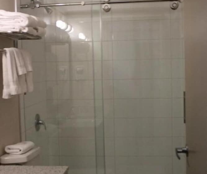 فندق Ramada By Wyndham Edmonton South