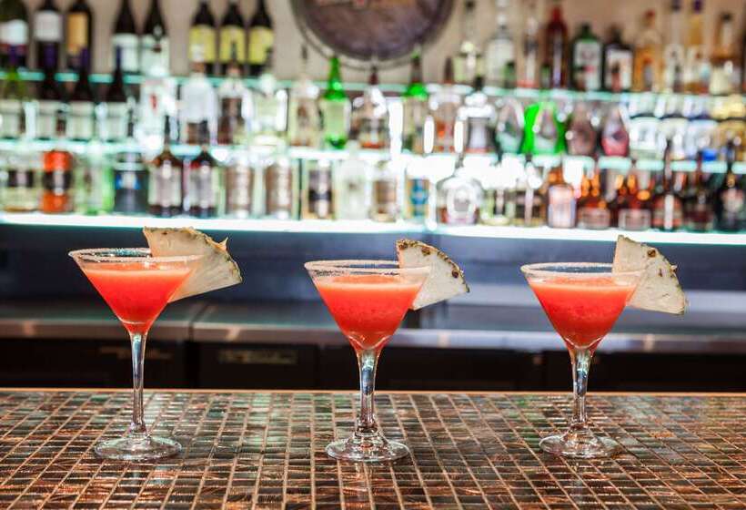 فندق Ramada By Wyndham Fredericton