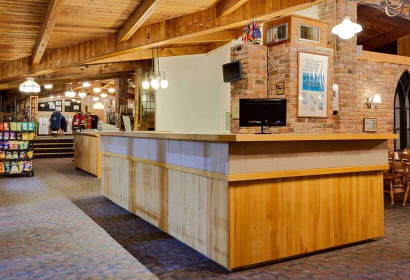 فندق Ramada By Wyndham Gananoque Provincial Inn