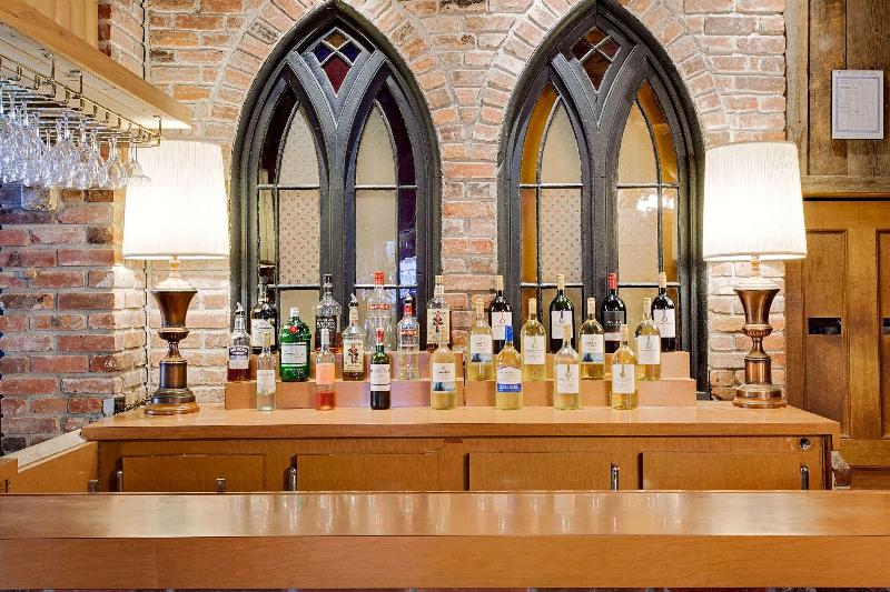 فندق Ramada By Wyndham Gananoque Provincial Inn