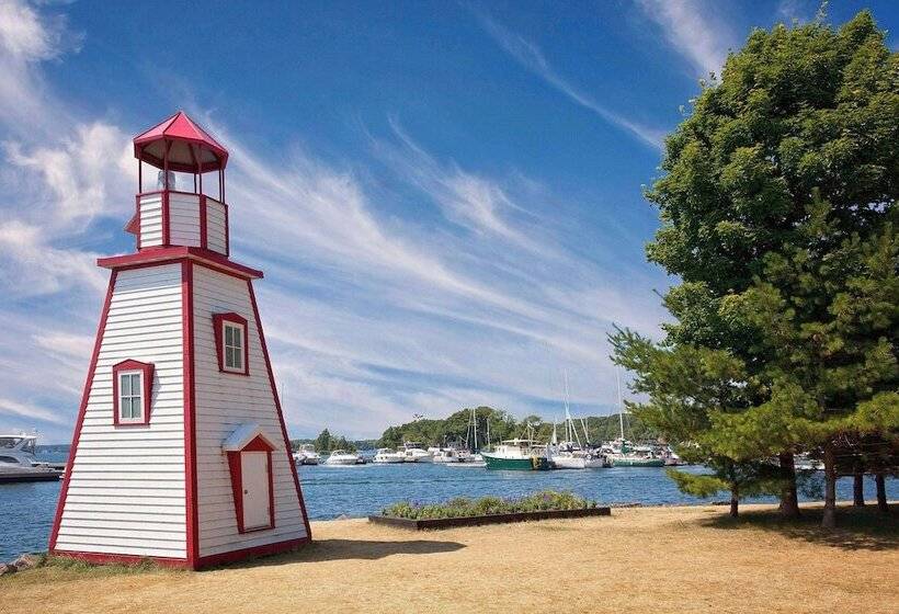 فندق Ramada By Wyndham Gananoque Provincial Inn