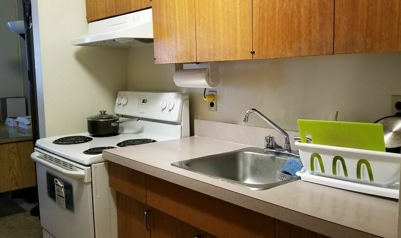 酒店 Redwood Motor Inn