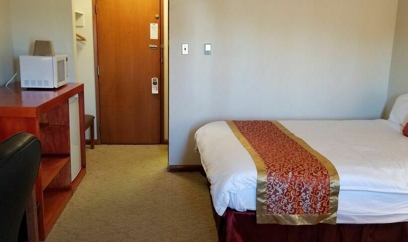 酒店 Redwood Motor Inn