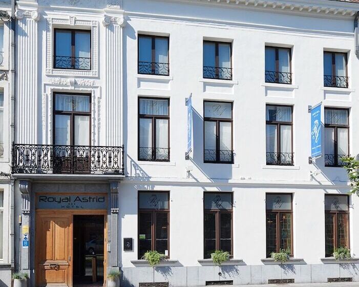 Отель Royal Astrid